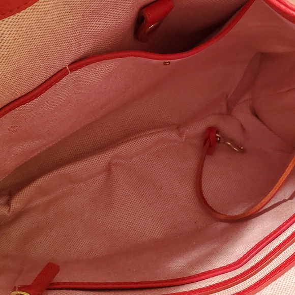 Dooney & Bourke - Picture 2 of 2